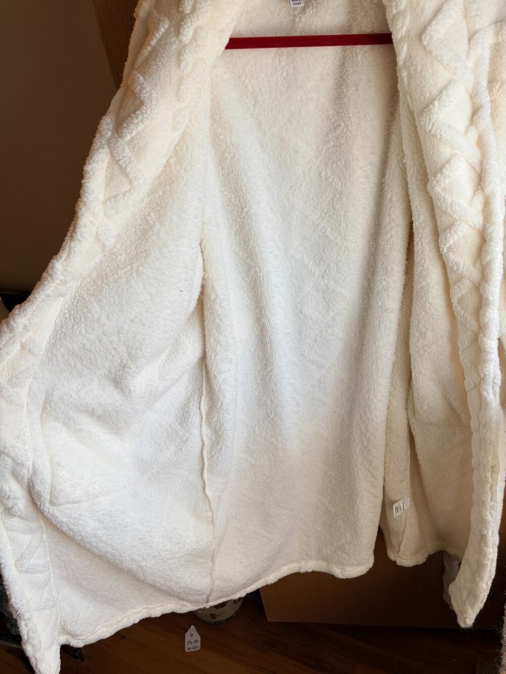 Plush Fleece Short Robe - Picture 4 of 4